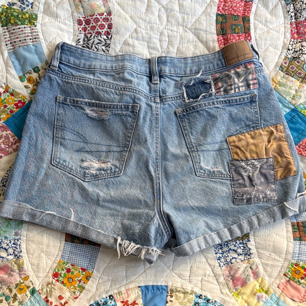 AE Patchwork Denim Women's Shorts - Picture 3 of 5